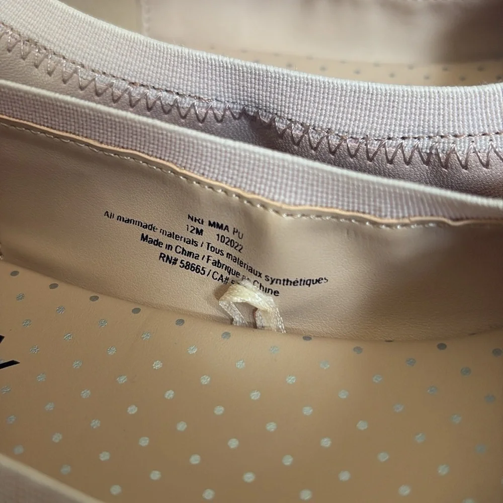 Nordstrom rack girls light pink ballet flats - Bow - size 12